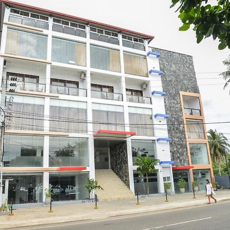 Centhara Beach Weligama Hotel Ngoại thất bức ảnh