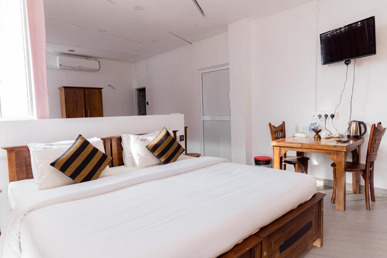 Centhara Beach Weligama Hotel Ngoại thất bức ảnh