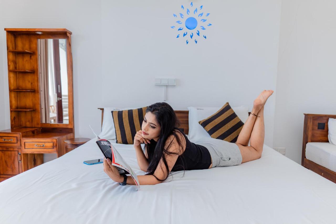 Centhara Beach Weligama Hotel Ngoại thất bức ảnh